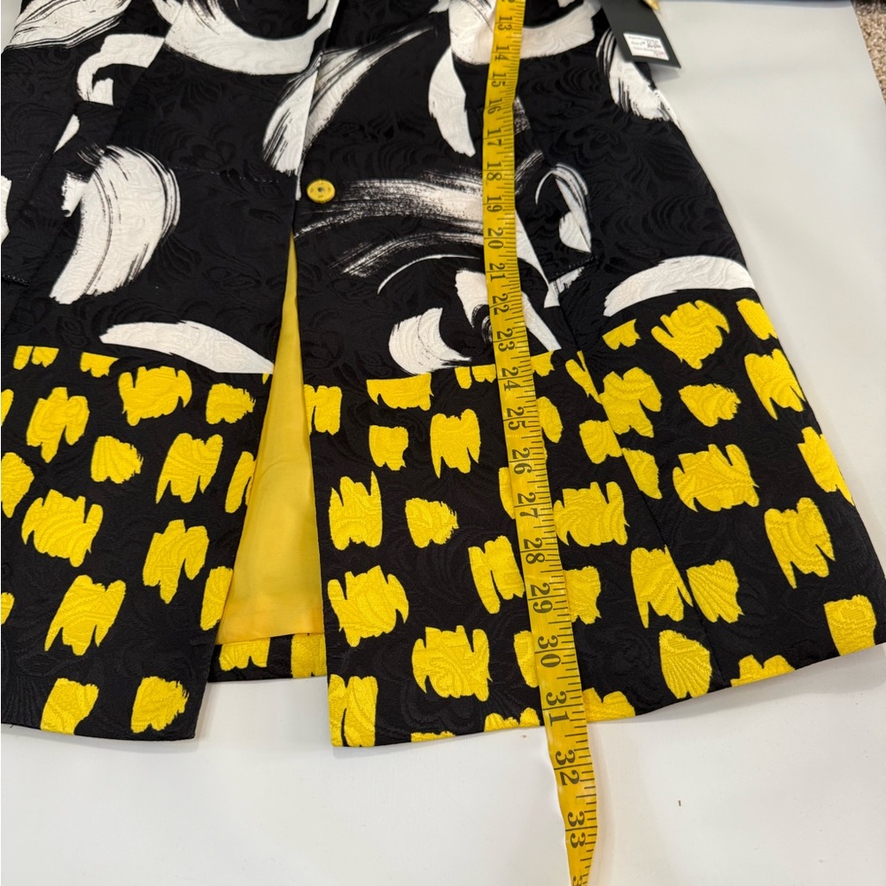 Luii NWT Black & White and yellow Swirl Jacket in size small - Picture 11 of 14